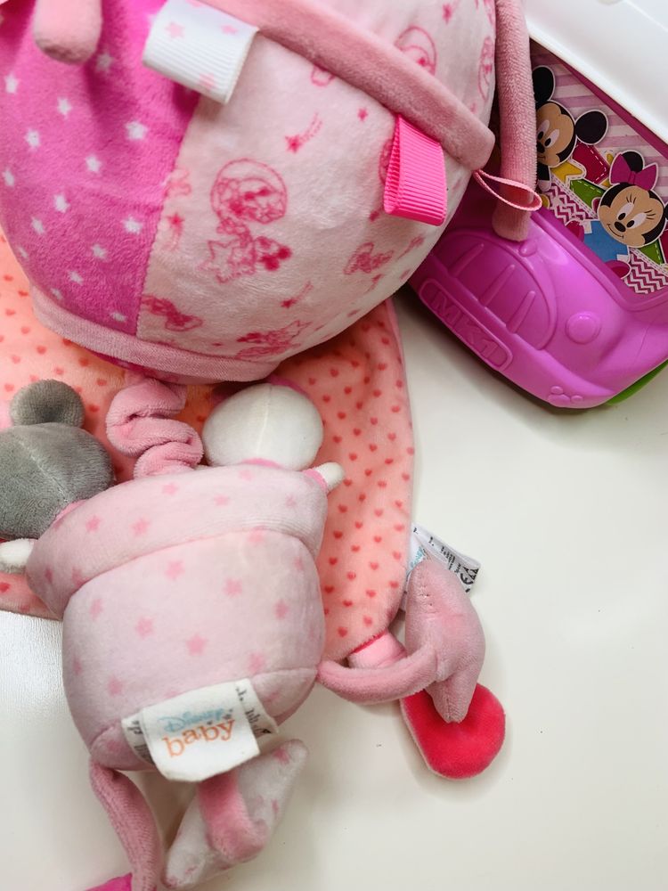 Zabawki zestaw Disney Baby pozytywka, sorter, przytulanka