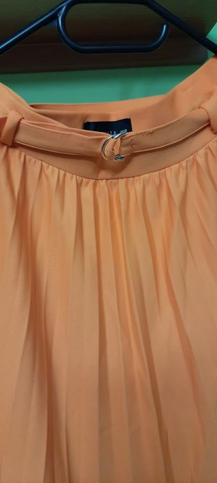 spódnica pomarańczowa