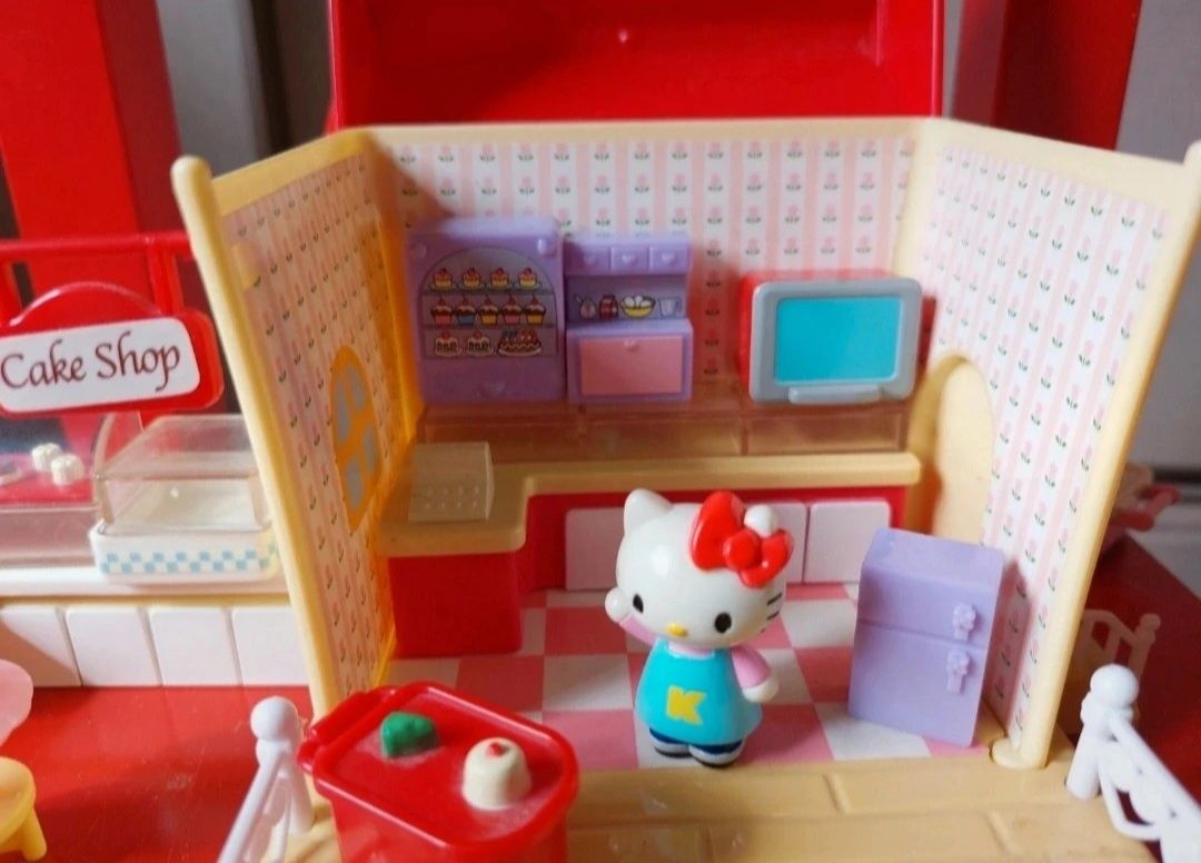 Hello Kitty Cake Shop + peças adicionais