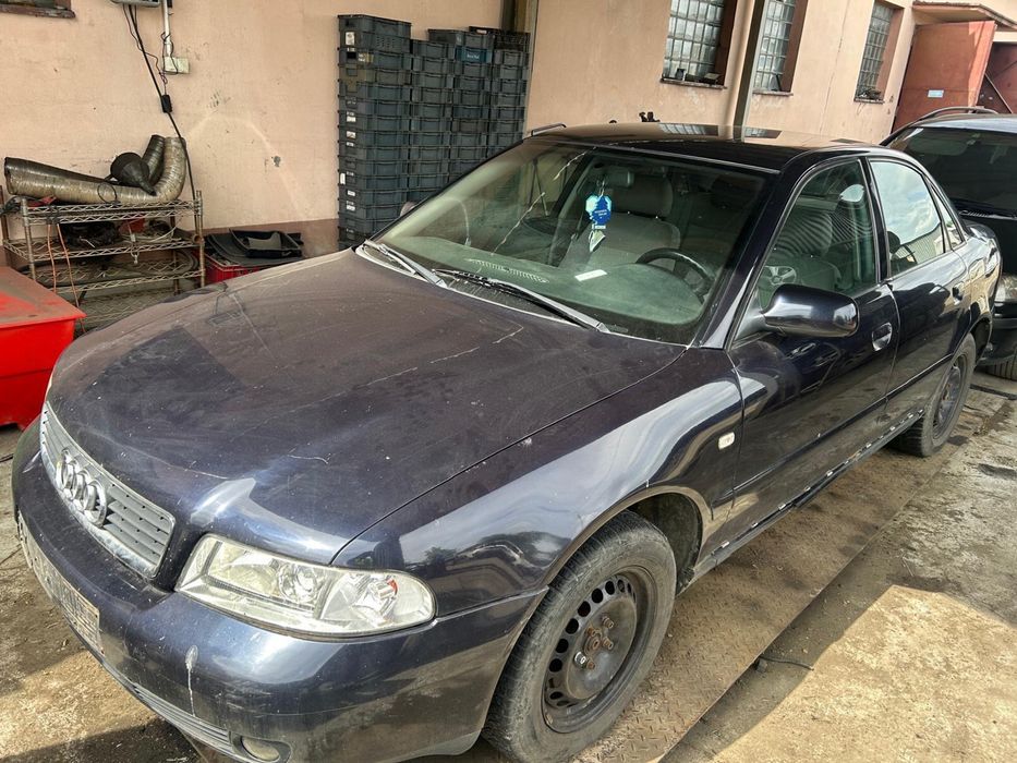 Audi A4 B5 1.9 85kw 2000 rok na części