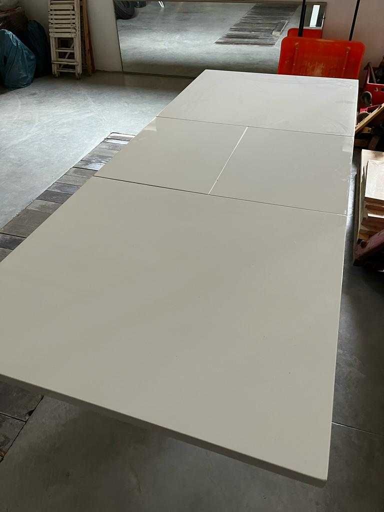Stół rozkładany biały