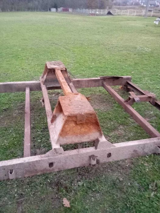 Рама із гноєрозкидувача