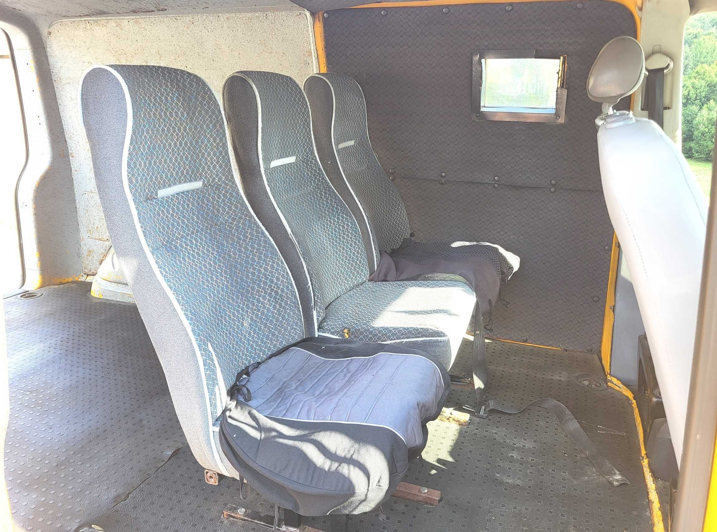 Volkswagen Transporter T5 LONG 1,9 TDI 5 osób 2006 klima salon Polska