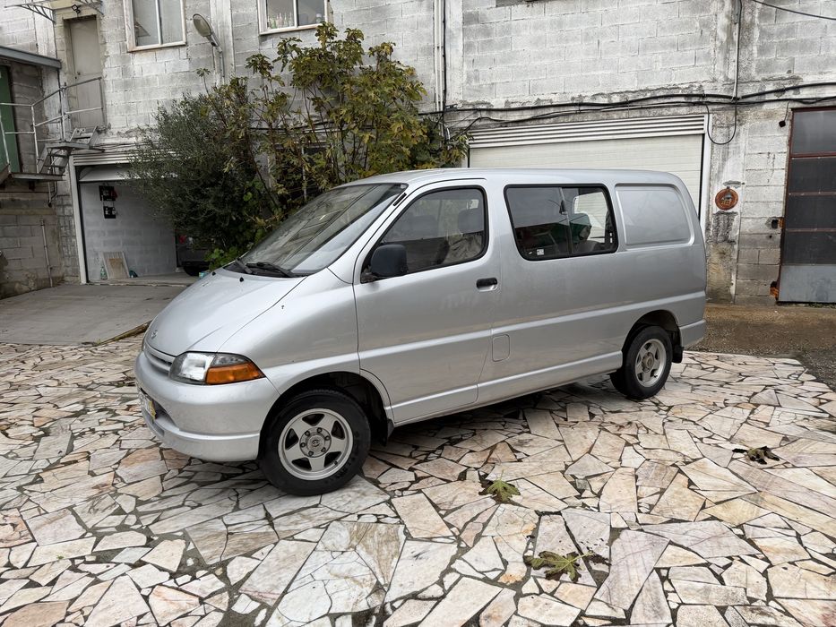 Toyota Hiace 1998 2.4 D