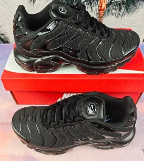 Buty Trampk Nike Air Max TN Black R. 40