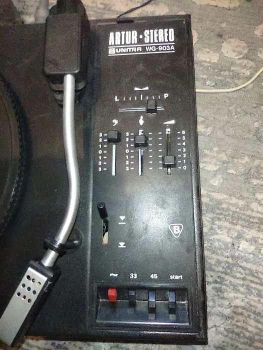 Gramofon Unitra Artur WG-903A