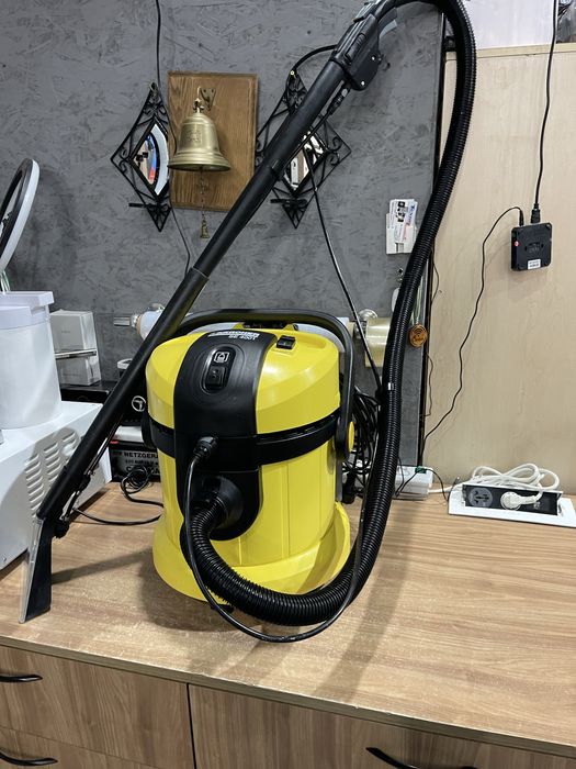 Миючий пилосос Karcher SE 4001