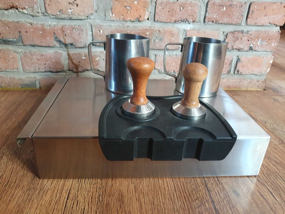 Zestaw dla baristy szuflada z odbijakiem pod młynek, 2 x tamper, mata