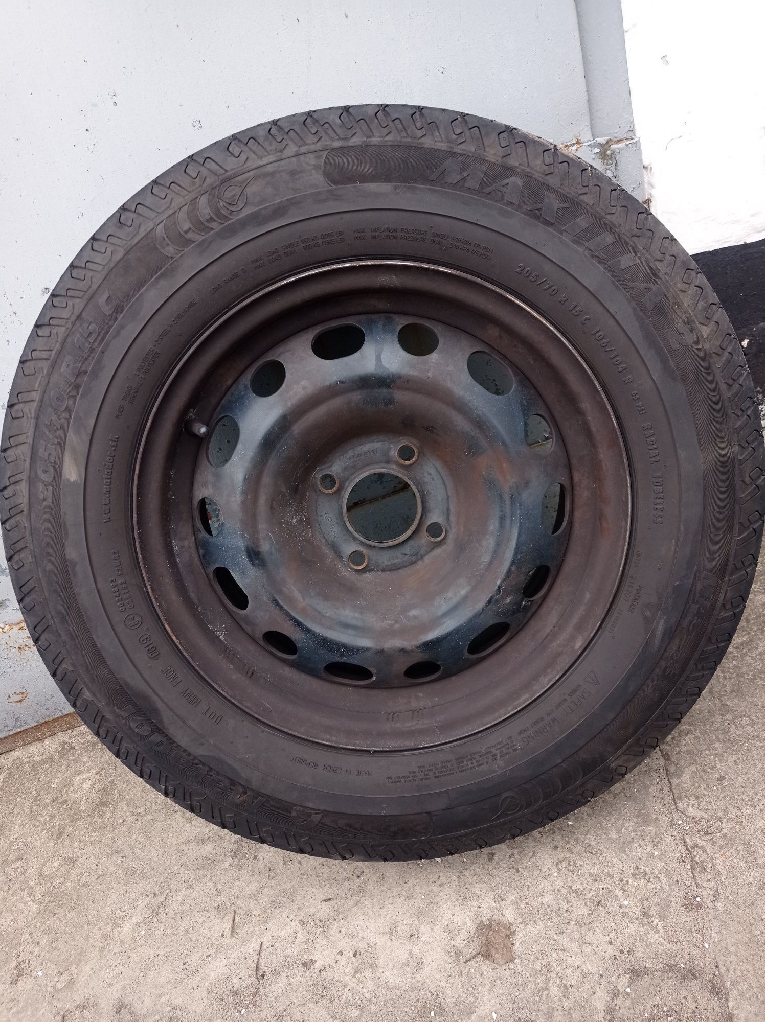 Шини Matador maxilla 2 205/70 r15c