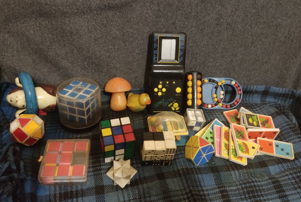 Продам коллекция игрушек советские конструктор головоломки