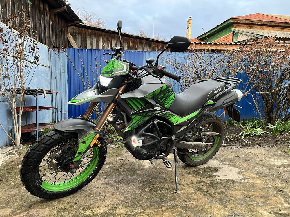 Мотоцикл teken 250