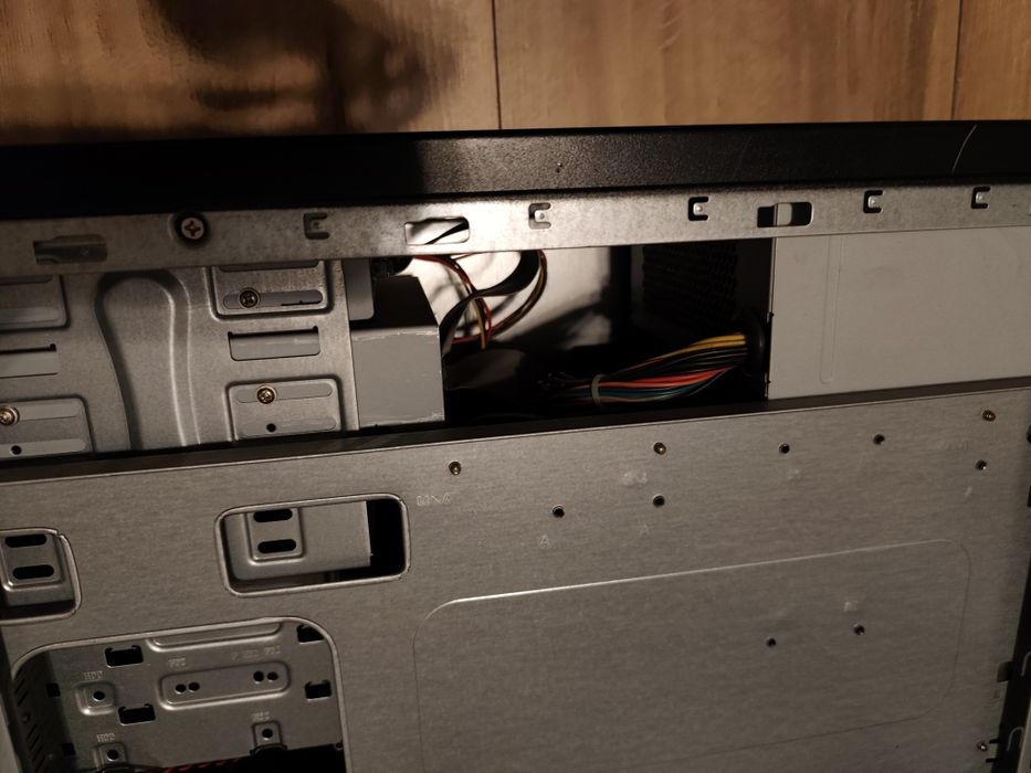 Sprzedam komputery +monitor