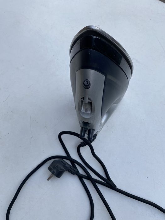 Праска утюг в хорошому стані lervia