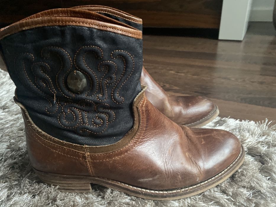 Botas salsa em pele verdadeira