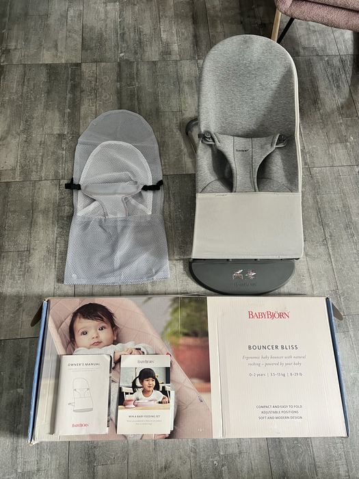 Bujaczek lezaczek Babybjorn Bliss grawitacyjny szary dwa pokrowce