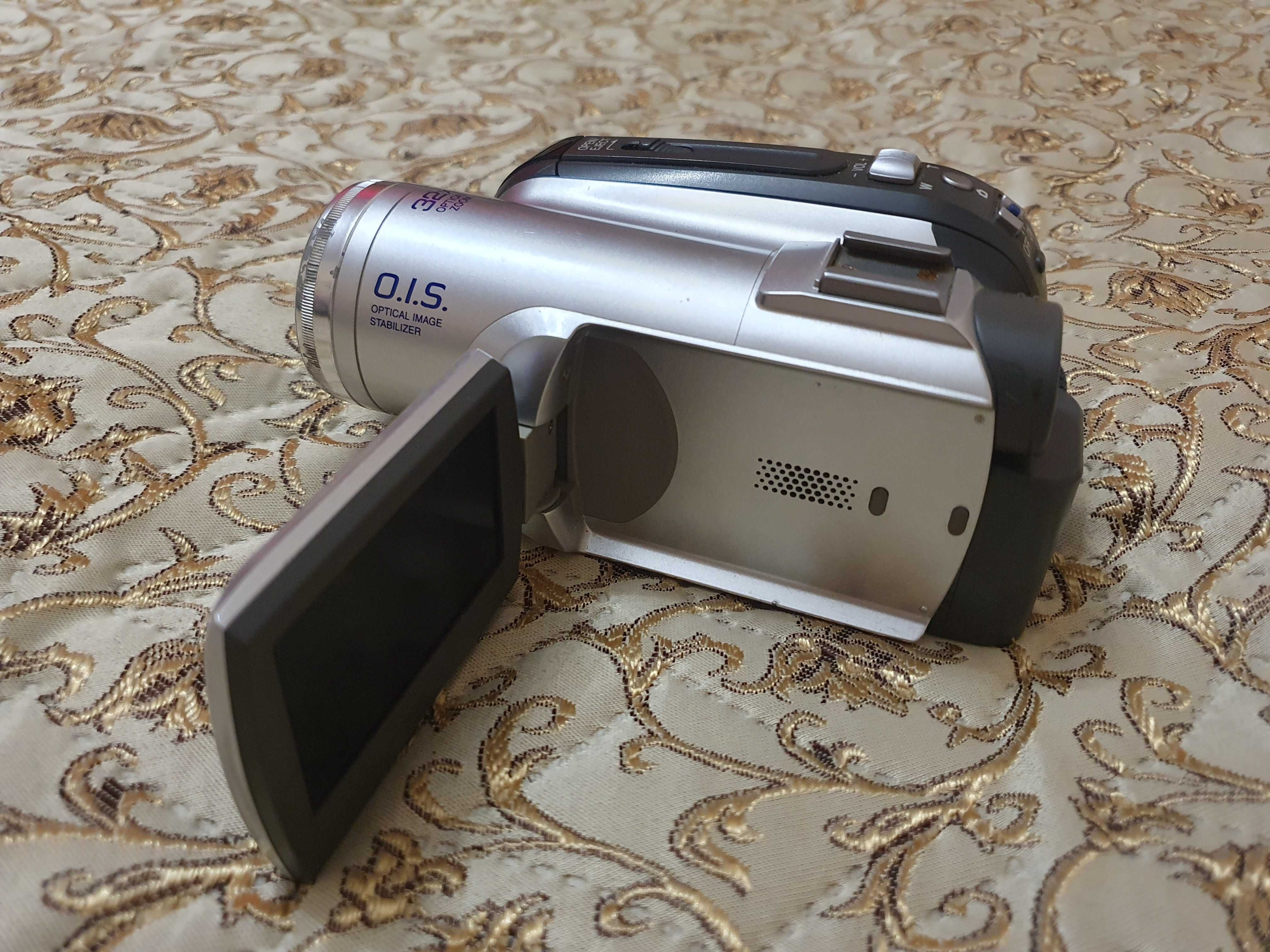 Видеокамера Panasonic NV-GS80EE-S