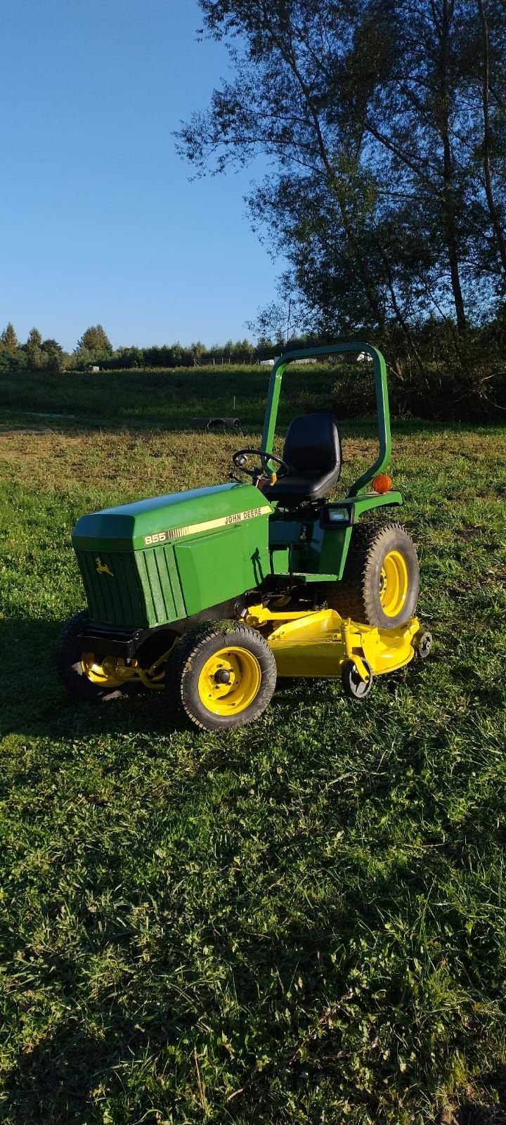 John Deere 855 traktorek