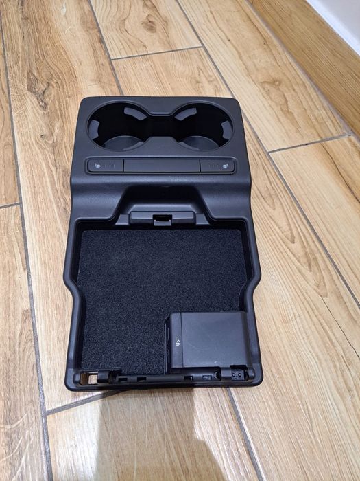 Stojak NA Kubki Mazda CX 5