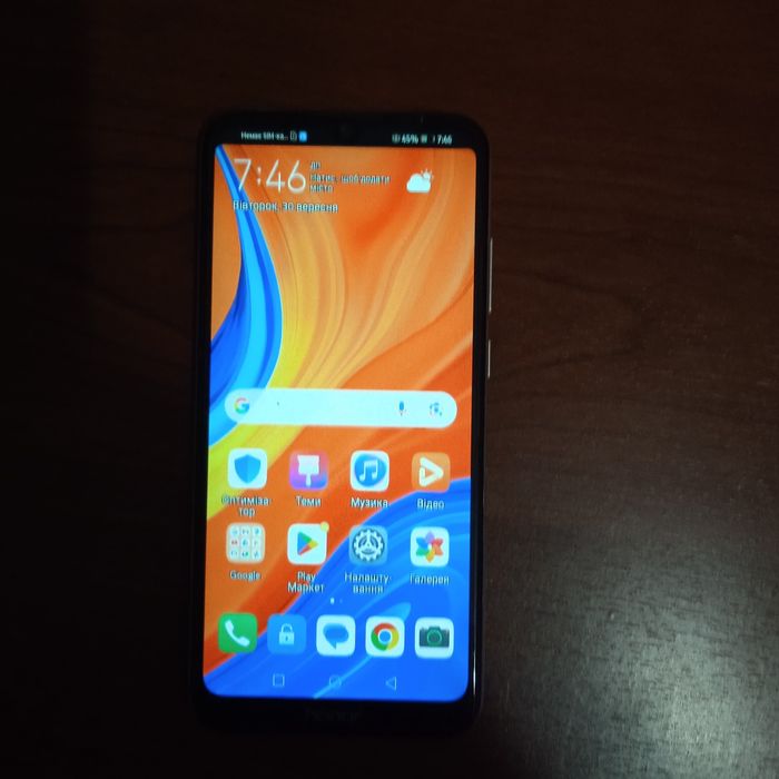 Продам honor 8s 3 32