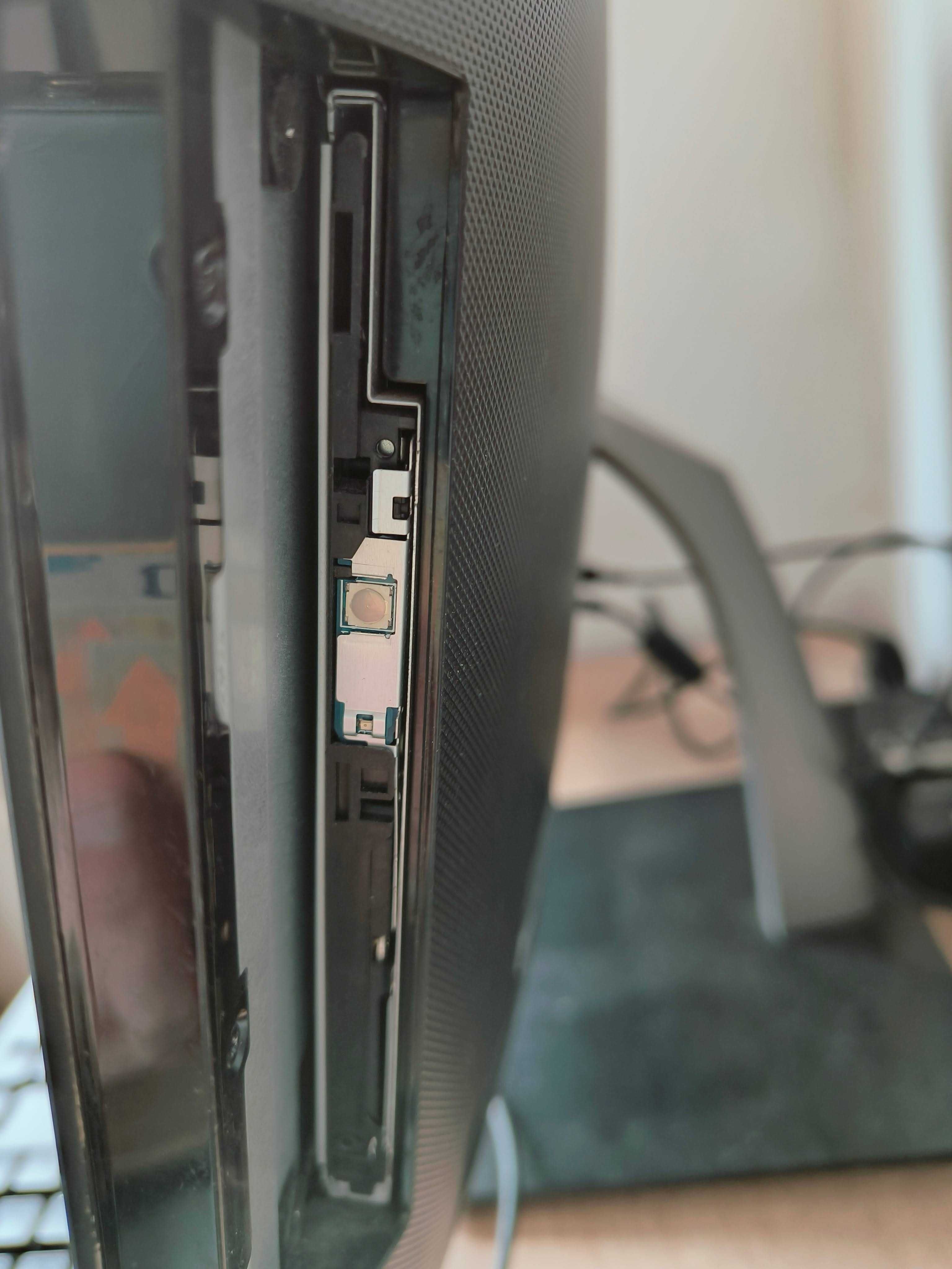 Komputer Asus All in One ET2230I ekran 21,5'' RAM 6GB HDD 500GB win10