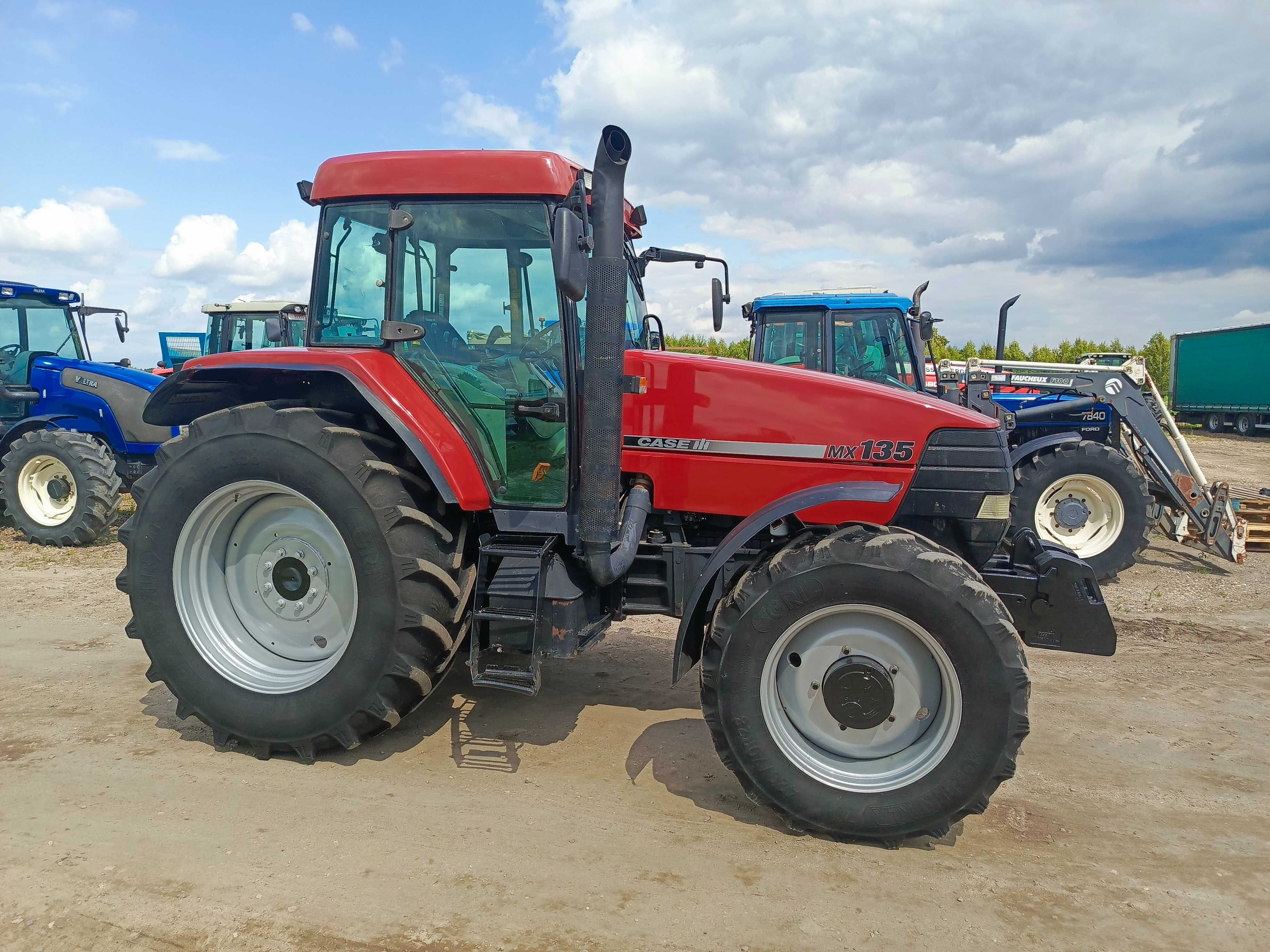 Ciągnik case mx135