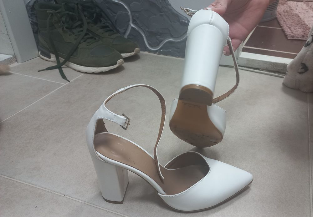 Весільні туфлі 39