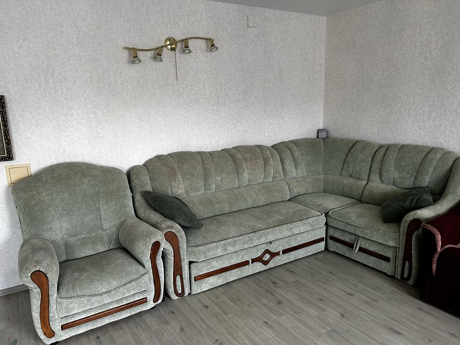 Диван кутовий з кріслом