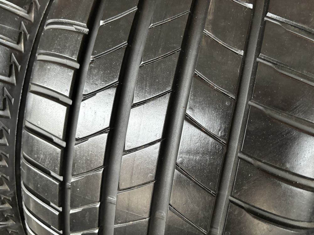 Комплект Літніш Шин 245/45R18 Bridgestone