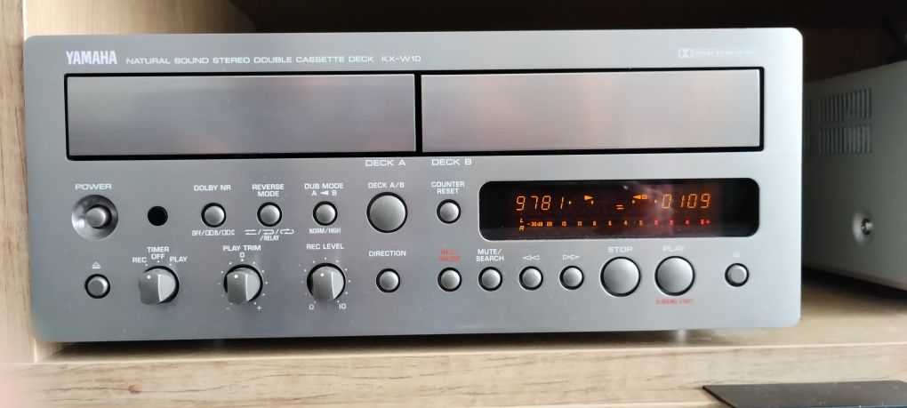 Yamaha KX-W 10 magnetofon kasetowy z reversem