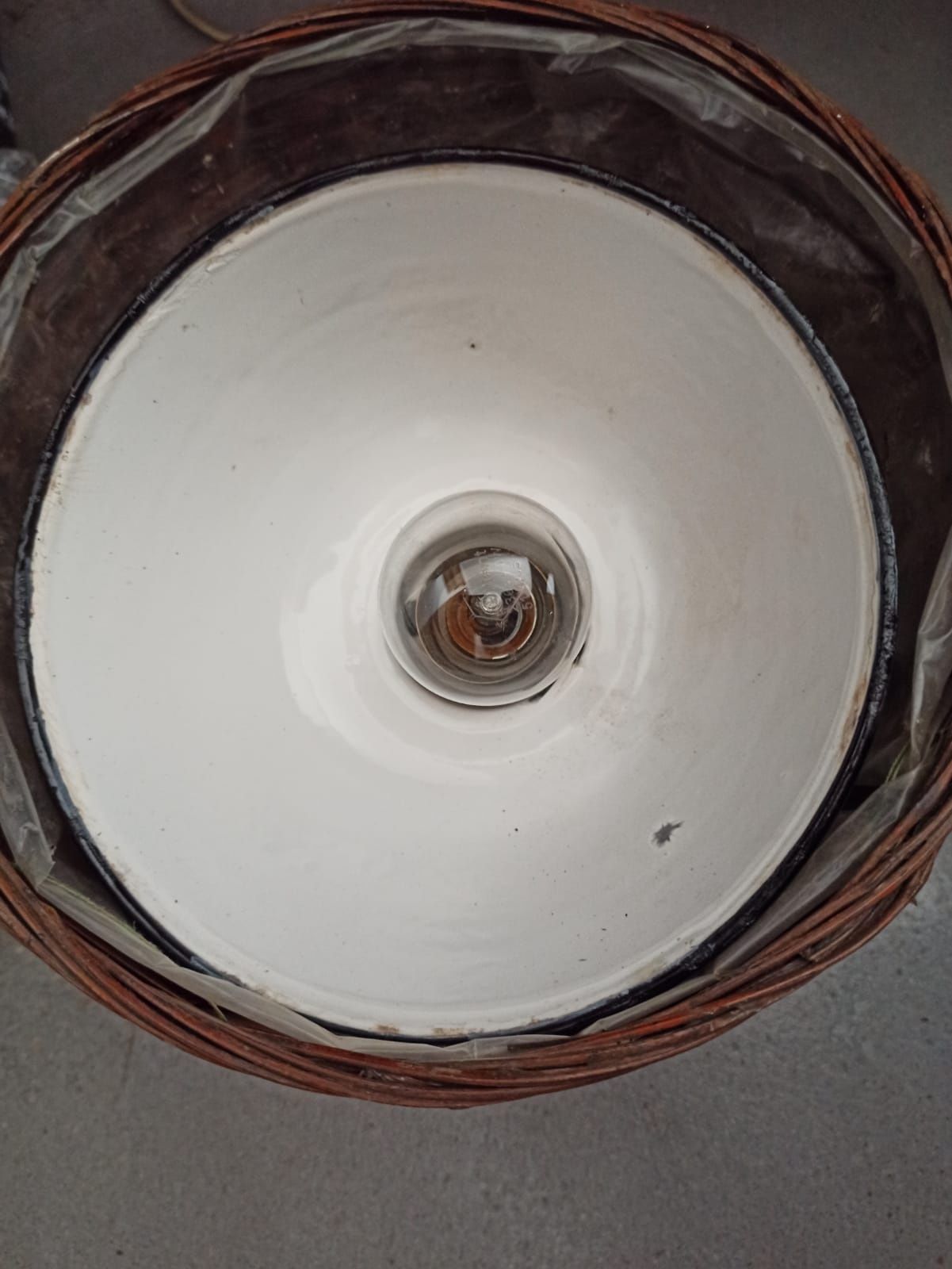 Lampa wisząca loft Bauhaus czarna Antyk