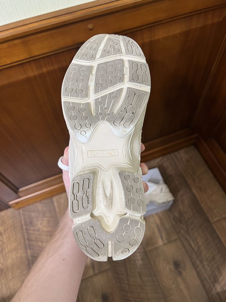 Raf simons pharaxus (ozweego)