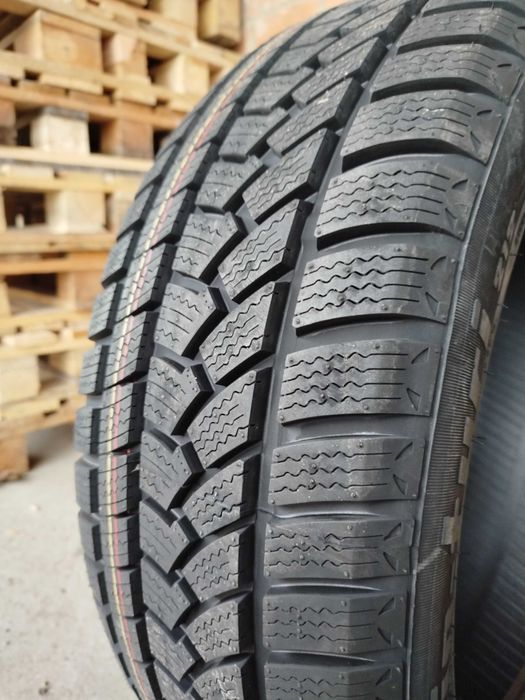 Шини 255/45R20	Hifly	Win-turi 212	105H XL | нові зимові 4шт