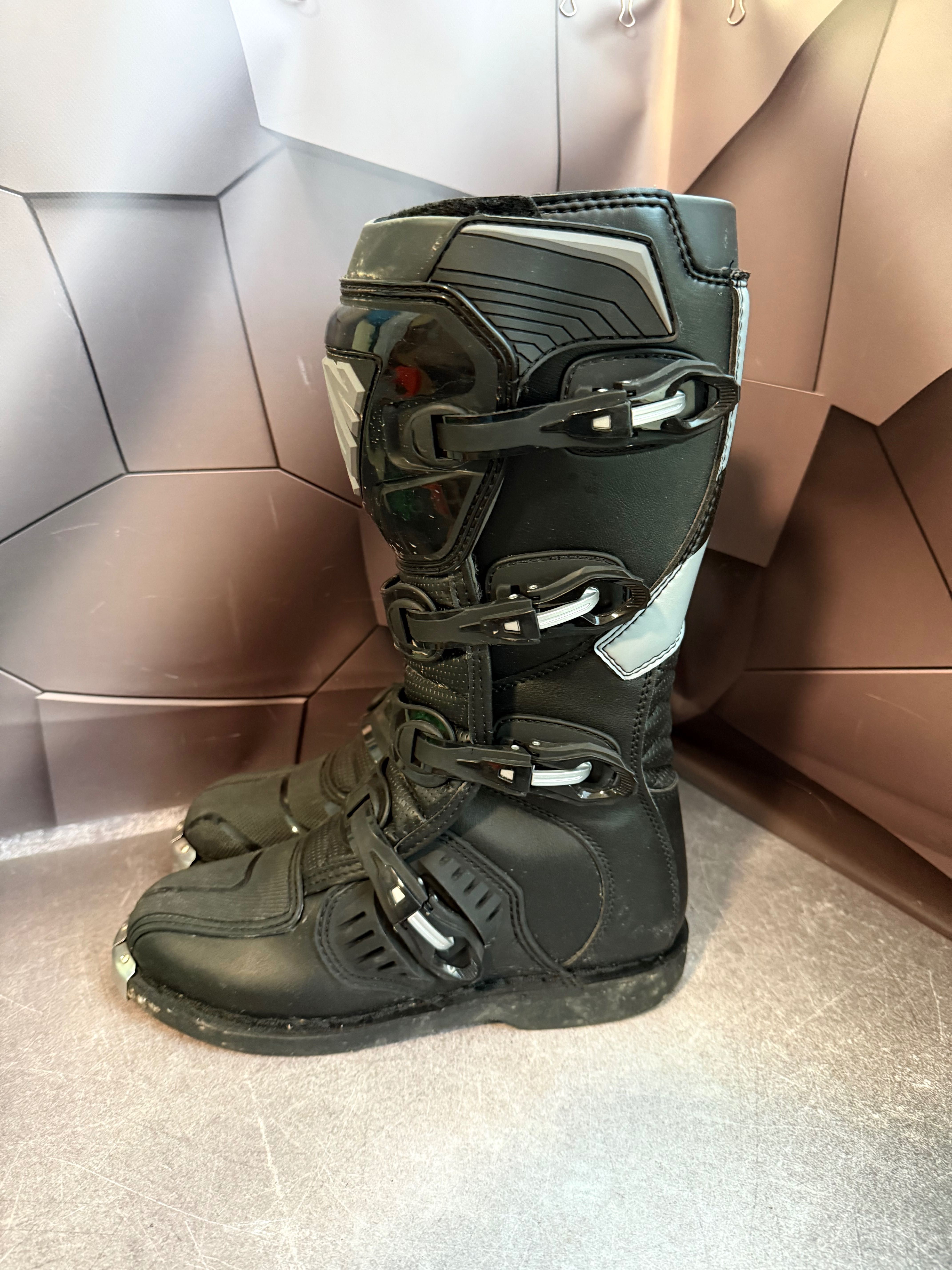 Мотоботи крос єндуро Leat Alpinestars Fox Sidi Gaerne SG12 O’Neal Tech