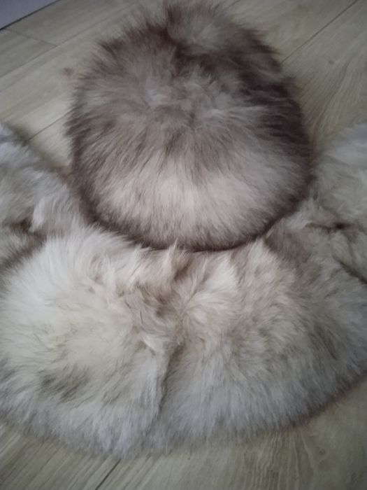 Komplet czapka i kołnierz z naturalnego futra z lisa