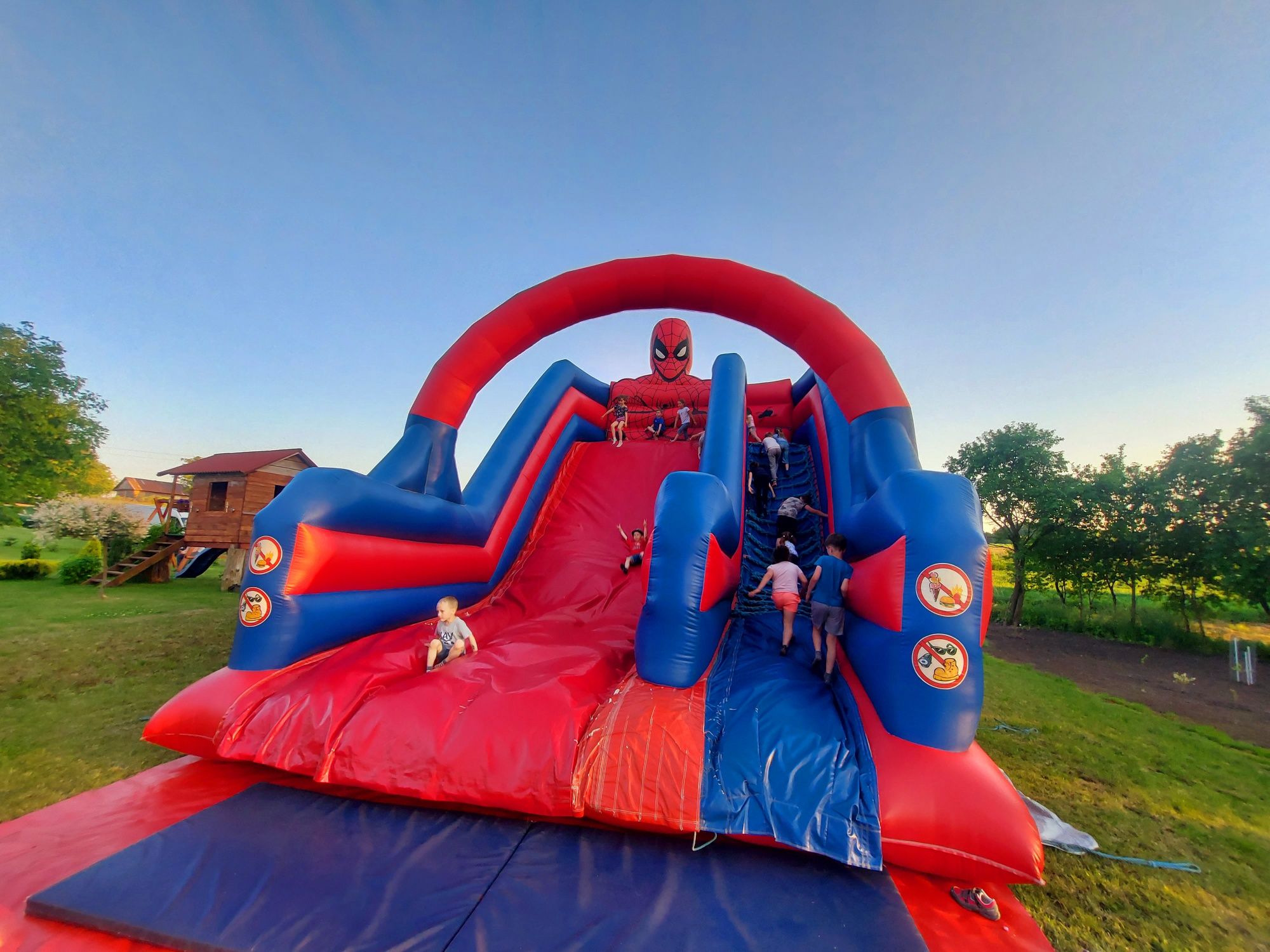 Sprzedam dmuchańca VIV zjeżdżalnia dmuchana Spiderman dmuchaniec VIV