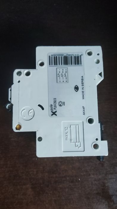 Автоматический выключатель Moeller Xpole PL6-C50/3 50A, 3-полюсный