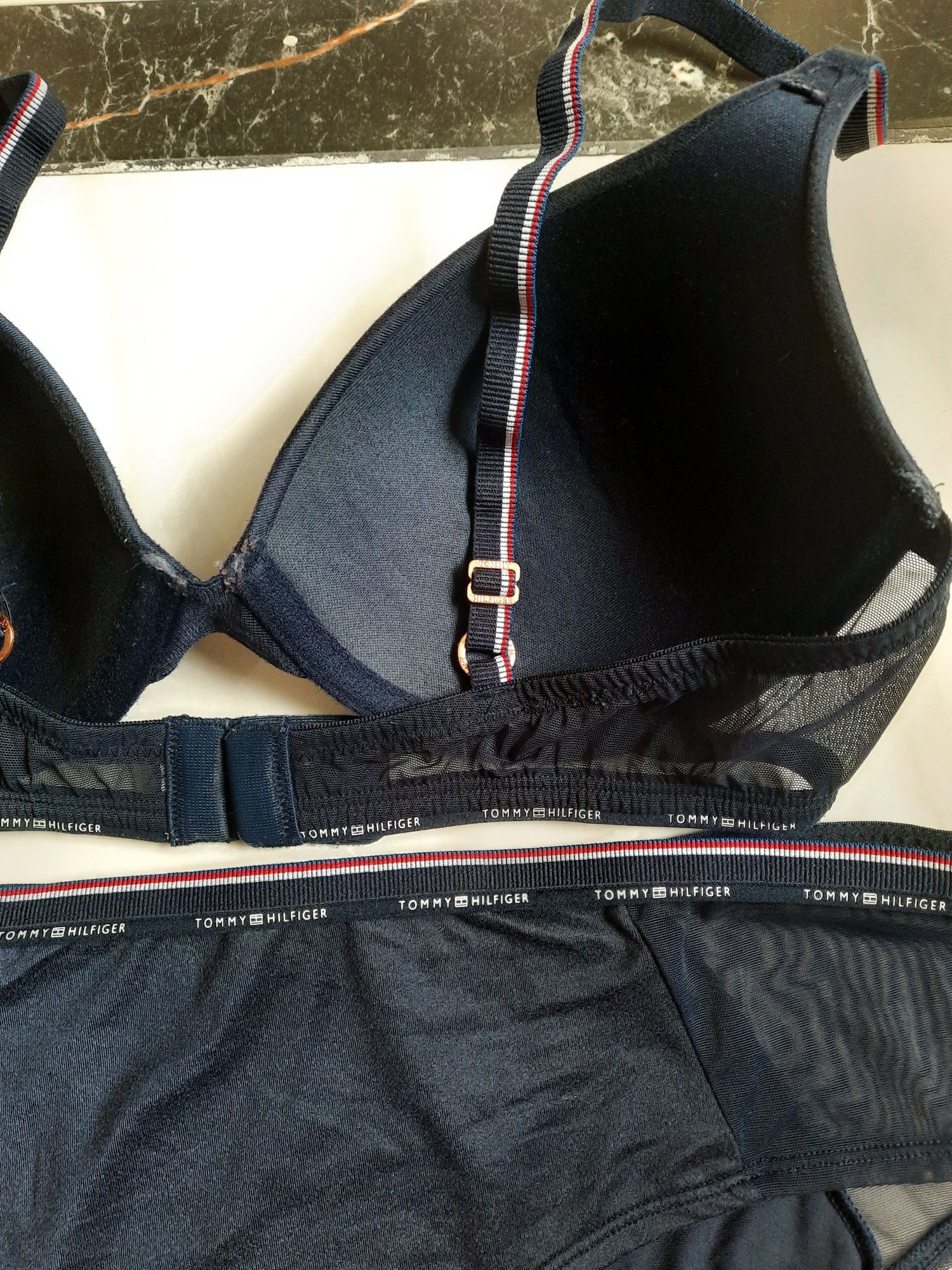 Комплект нижньої білизни Tommy Hilfiger.
