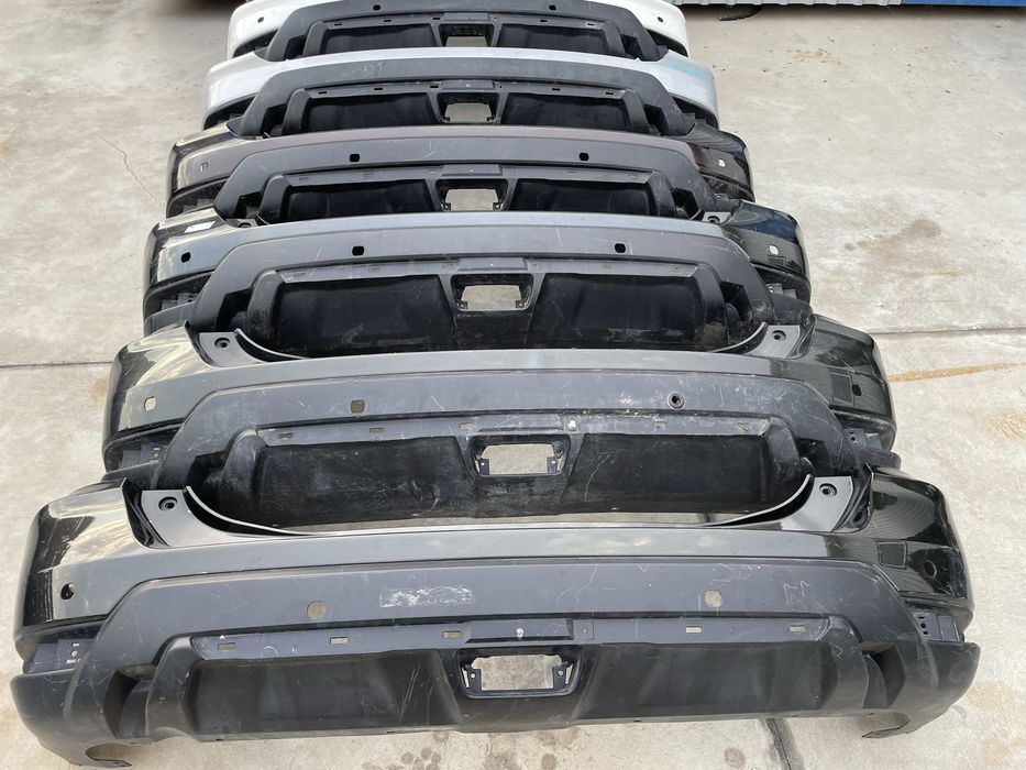 Задній бампер  Nissan X-trail T32 / Nissan Rogue