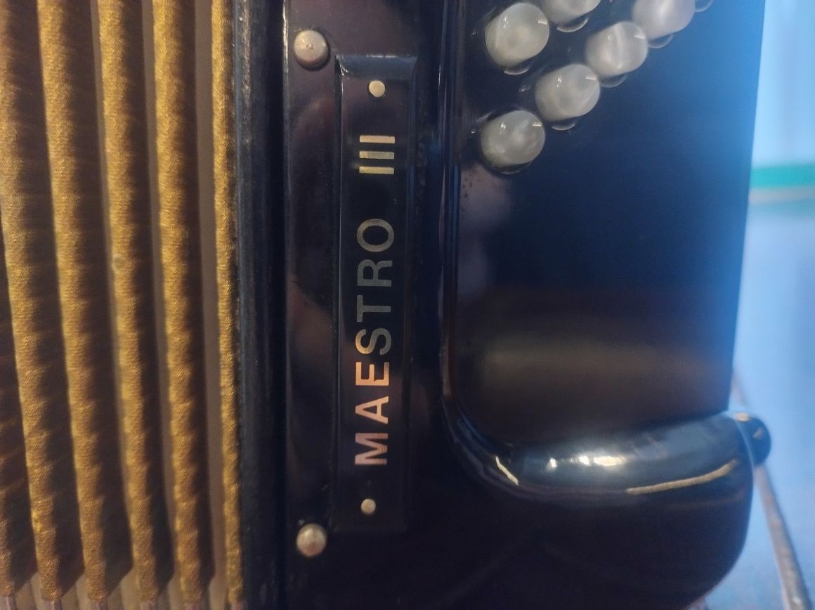 Akordeon Hohner Maestro III