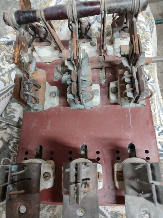 Продам рубільник