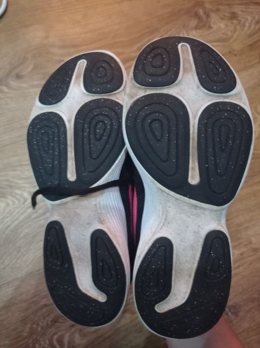 Nike  черные кроссовки