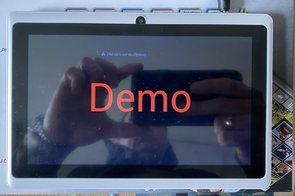 планшет Allwinner-Tablet ZY-07B
