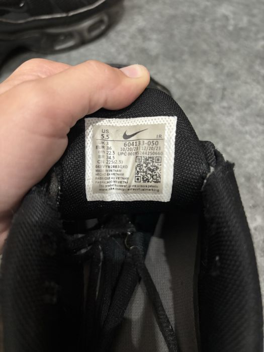 Дві пари кросовок найк тн чорні  і най аір макс 97