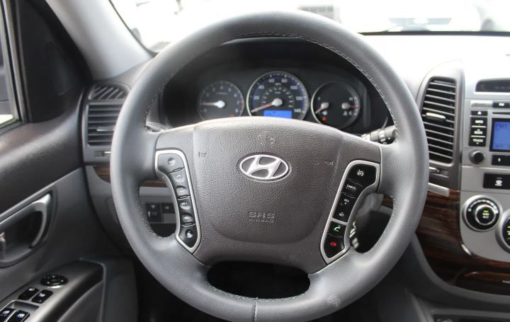 Hyundai Santa Fe 2.4 Sport Utility