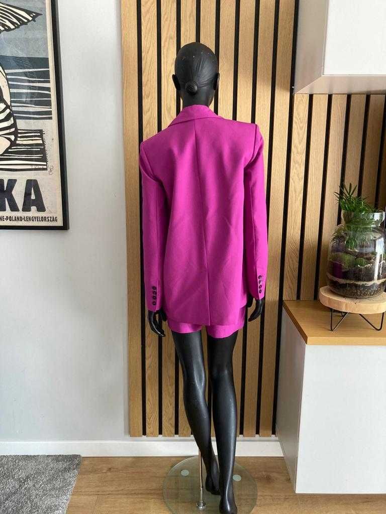 ZARA Różowy garnitur ze spódniczko-szortami S/M