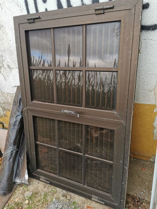 Janela e portada de alumínio