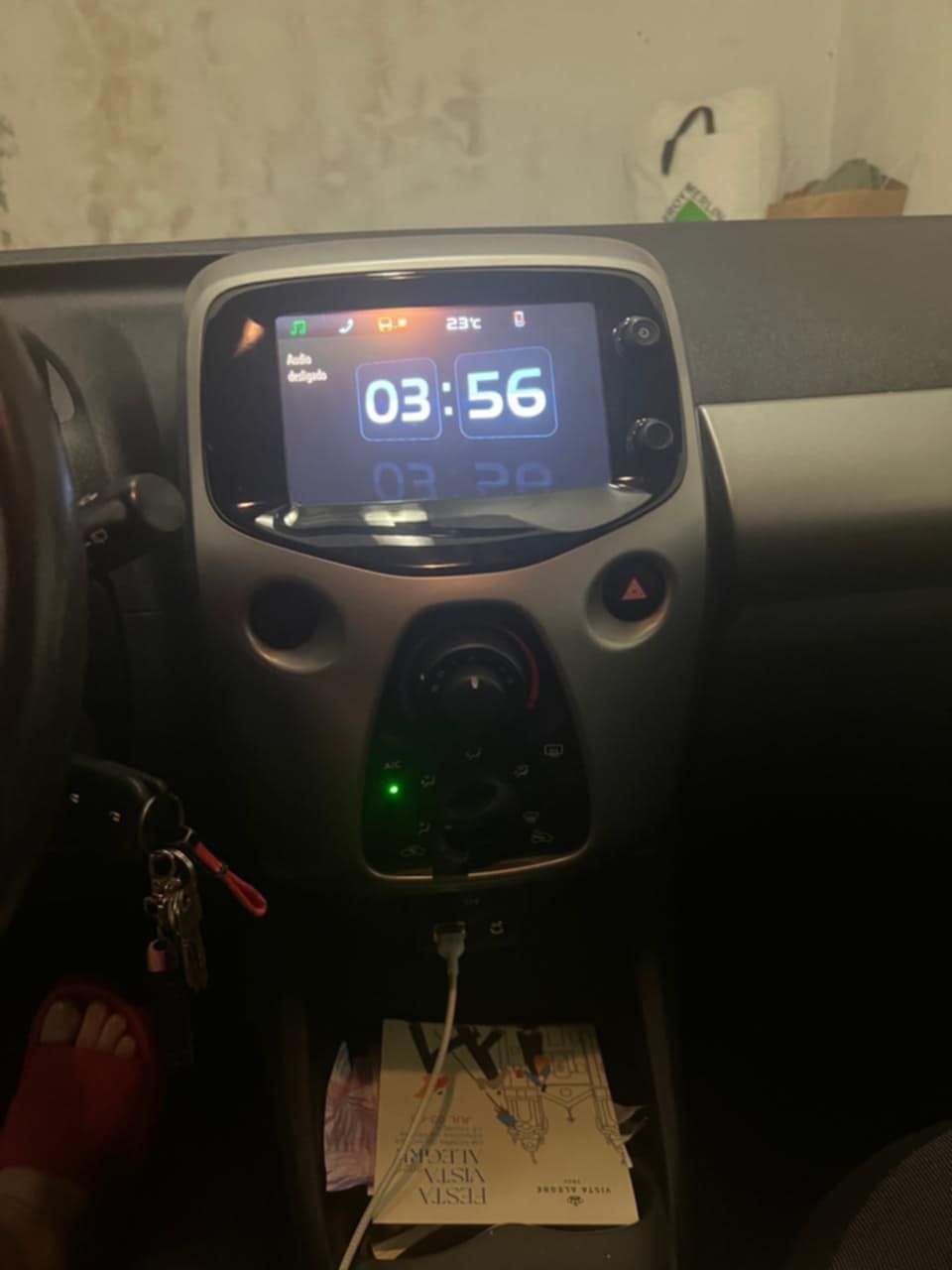 Toyota aygoo 85mil KMS caixa automática 2015