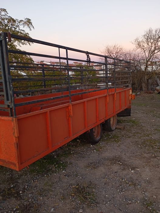 Atrelado transporte de gado vivo