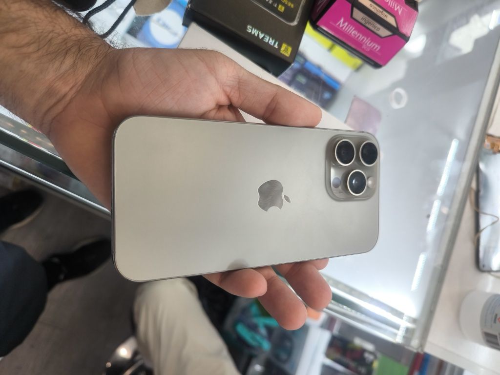 iPhone 16 Pro Max 1 TB