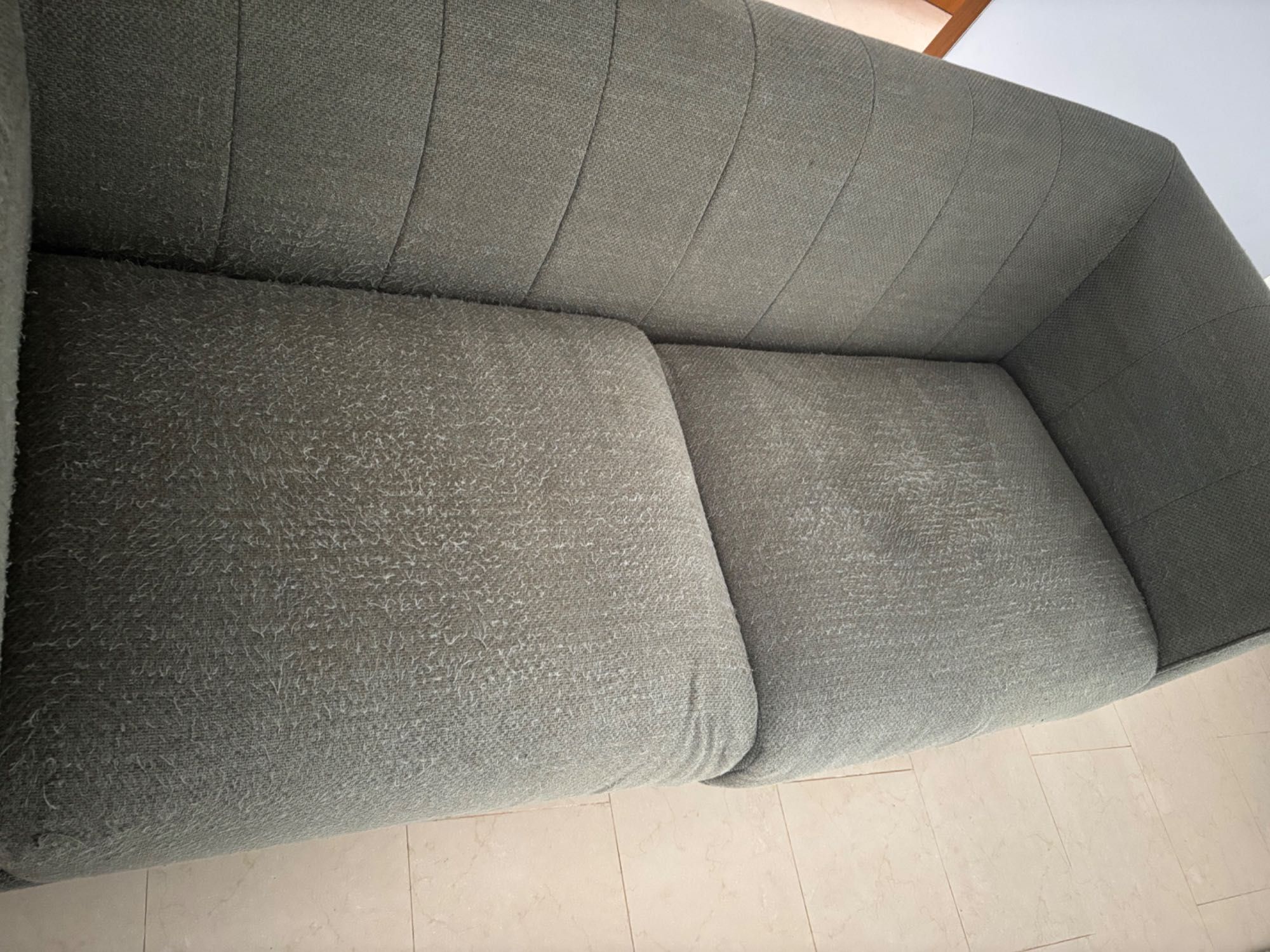 Sofa 2 lugares verde seco